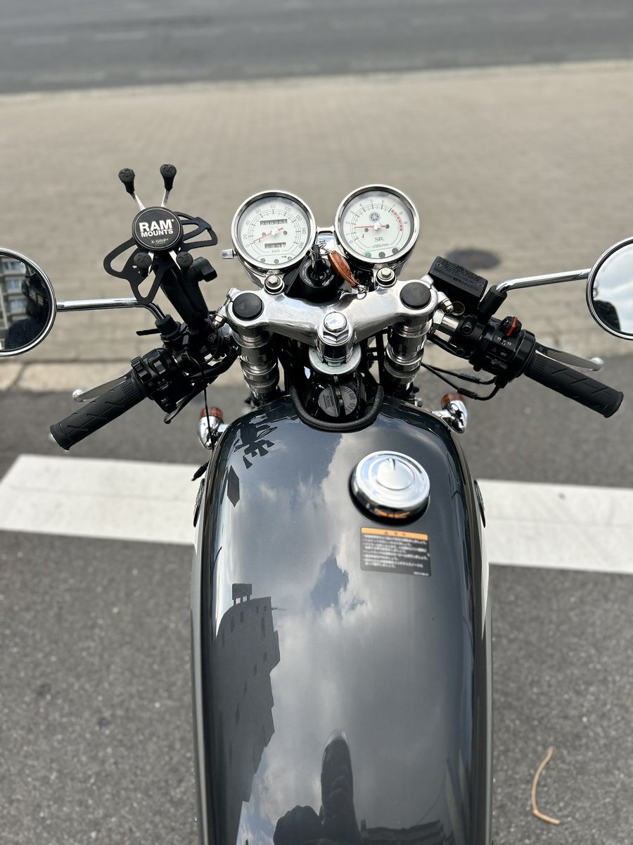 うわぁ久しぶりのコックピットやぁ