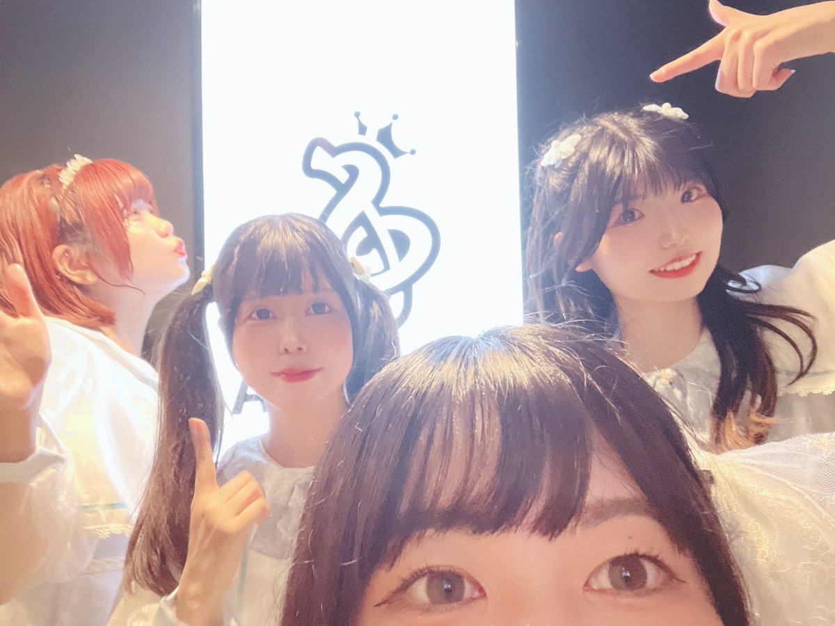 ✎ #青空交換ダイアリー 𓂃𓈒𓏸

8月14日(木)  担当:くるみっぴー❕

わーい❕くるみの出番だよ〜❕❕
みんな待ってたー❔待ってたよね〜❕
待ちくたびれたよね〜💚おまたせ〜❕
今日の逆光ダイアリー㌠もお届け❕

ダイアリー内容はALT😘