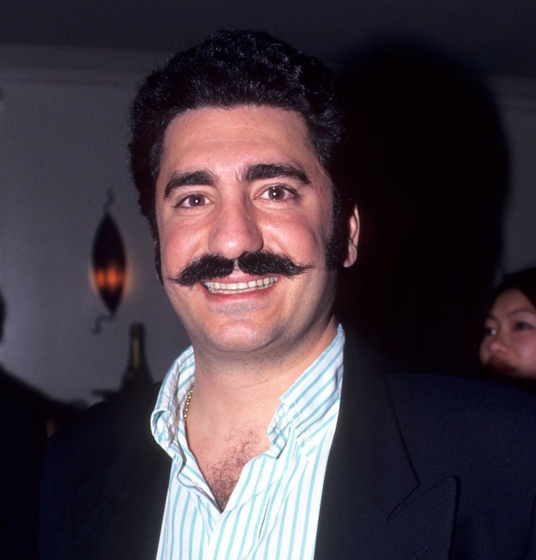 بیاد شاهپور علیرضای عزیز که فراغ وطن و غم از دست دادن پدر را تحمل نکرد 
#جاويد_رضا_شاه_دوم_پهلوى_سوم 
#همكارى_ملى 
#KingRezaPahlavi