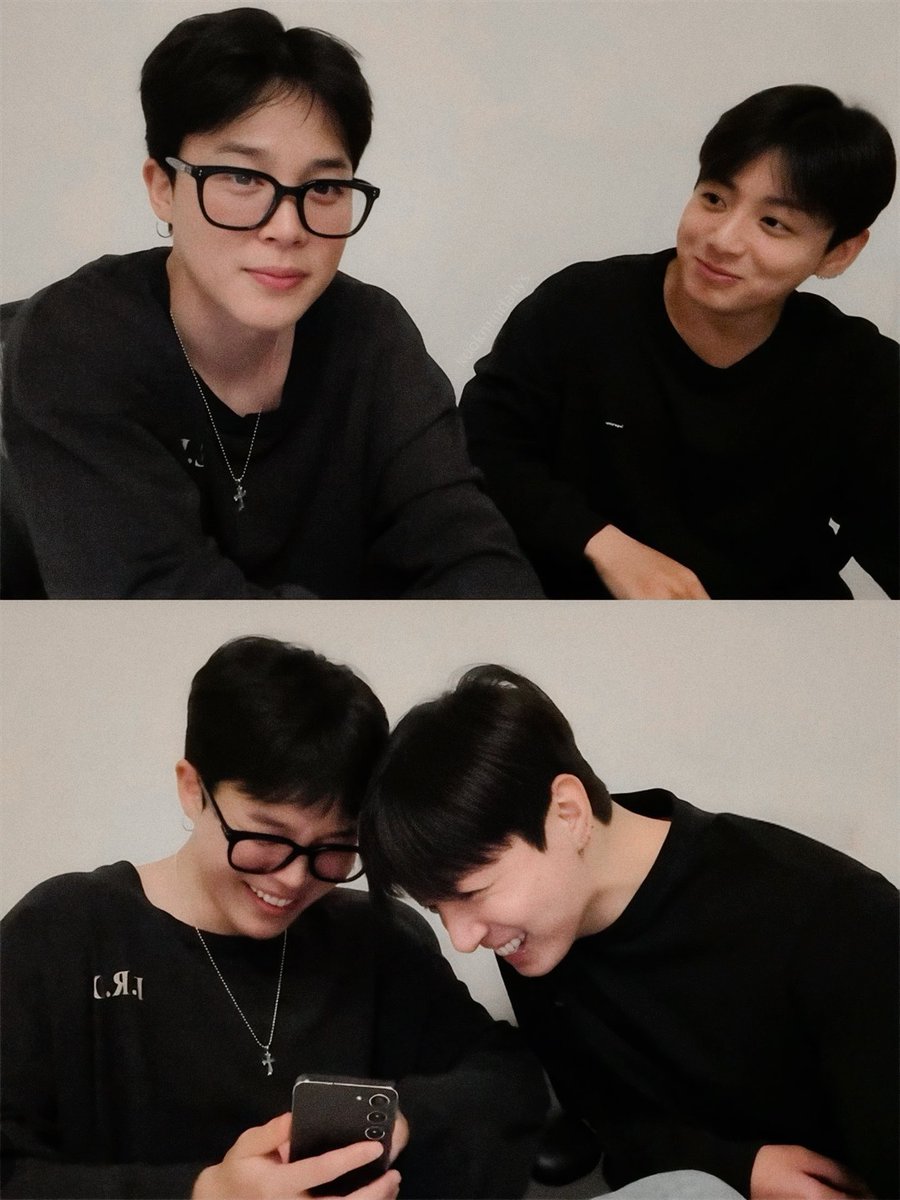kookmindailys's tweet photo. one month ago ♡ https://t.co/6VMzfc2mVn