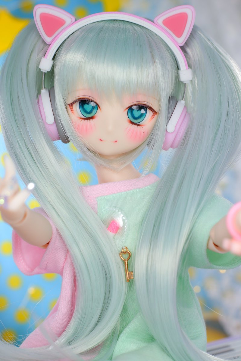 01ちゃん出品しました❣️
auctions.yahoo.co.jp/jp/auction/o11…
アイ２種付き、8/17(日)までです！

ぜひ見て頂けると嬉しいです…！
よろしくお願いいたします🙏✨

#テオ印 #ちぇるねいる #空想遊歩社