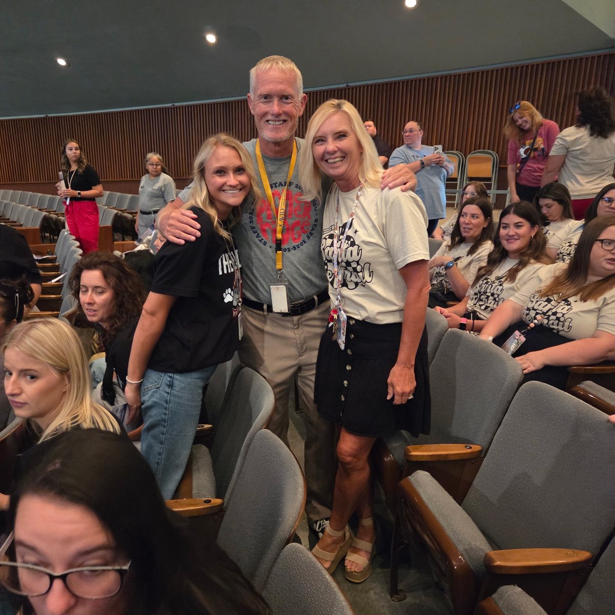 RodBriggs3's tweet photo. @ISDSchools convocation.   Glad to share with my wife Michelle and niece Riley Rohn. https://t.co/xke7C3NodE