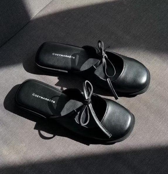 girlboss tweet media