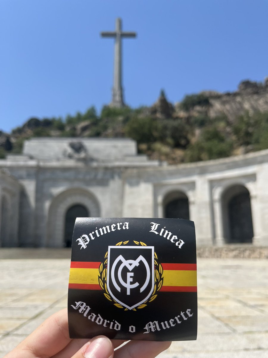 cchamppe's tweet image. La cruz más grande del mundo, gracias caudillo.
CASUALS ALKARRIA ON TOUR!