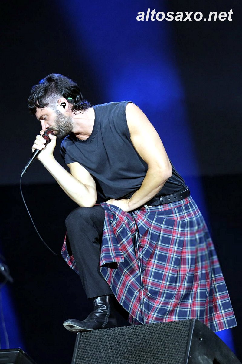 AltosaxoMusic's tweet image. Aimone Romizi of Fast Animal and Slow Kids performs at Red Valley Festival 2025 in Olbia, Italy on August 13, 2025. #FASK  
ALTOSAXO Music Apparel 
altosaxo.net