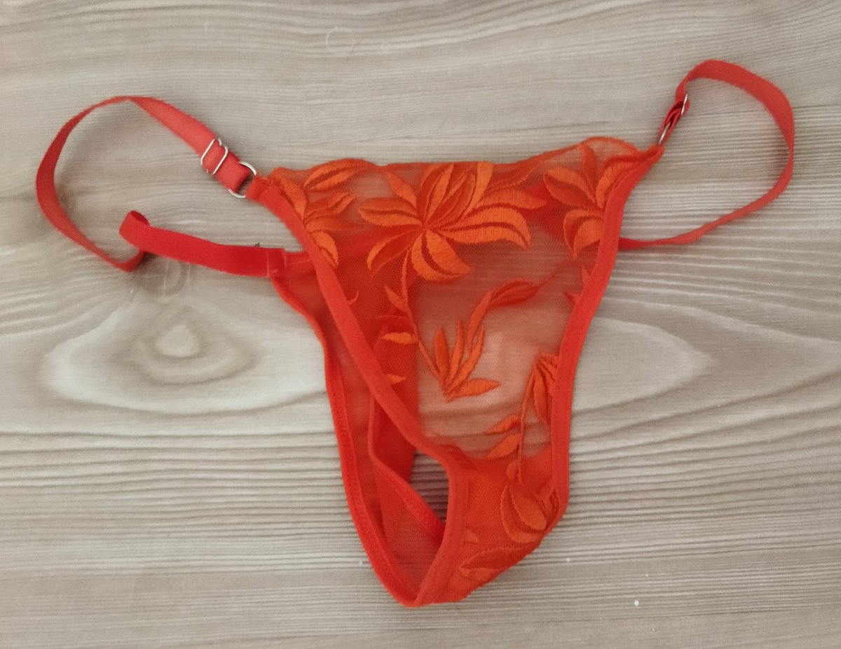 Eşinin  Çamaşırlarını Paylaşan Koca gibi koca 👙💋💋