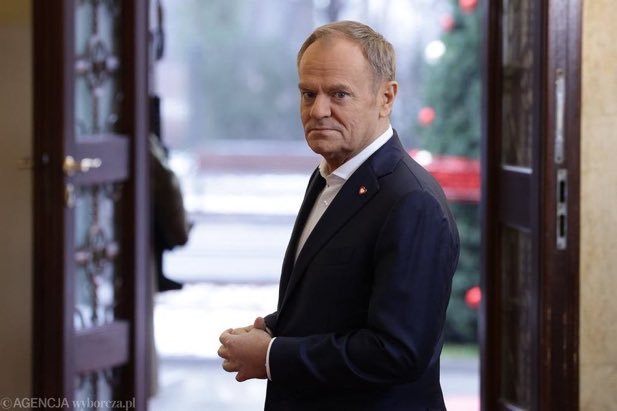 Wspierałam, wspieram i będę wspierać premiera Donalda Tuska i żadne ustawki kiboli tego nie zmienią
