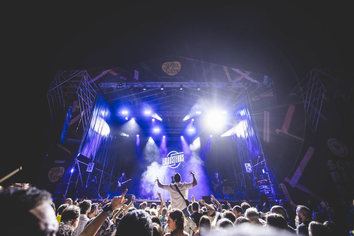 Embusteros tweet media