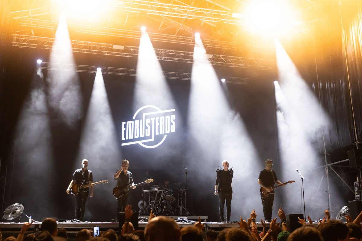 Embusteros tweet media