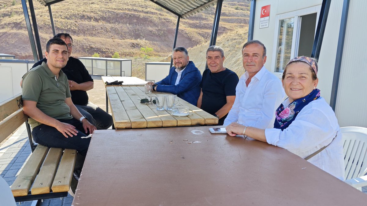 Çankırı İl Kültür ve Turizm Müdürlüğü (@cankiri_iktm) on Twitter photo ÇorakYerler Kazı Alanı”nı ziyaret eden İl Müdürümüz <a href="/m_ovacikli/">Muharrem Ovacıklı</a>, Kazı Alanı Başkanı Prof. Dr. Ayla Sevim Erol’dan kazı çalışmaları hakkında bilgi aldı.
#çorakyerler #kazıalanı #cankiri #çankırı #cankirikulturturizm <a href="/corakyerlerkazi/">Çorakyerler Kazısı</a> <a href="/aylasevimerol/">Prof. Dr. Ayla SEVİM EROL</a> ÇorakYerler Kazı Alanı”nı ziyaret eden İl Müdürümüz <a href="/m_ovacikli/">Muharrem Ovacıklı</a>, Kazı Alanı Başkanı Prof. Dr. Ayla Sevim Erol’dan kazı çalışmaları hakkında bilgi aldı.
#çorakyerler #kazıalanı #cankiri #çankırı #cankirikulturturizm <a href="/corakyerlerkazi/">Çorakyerler Kazısı</a> <a href="/aylasevimerol/">Prof. Dr. Ayla SEVİM EROL</a>