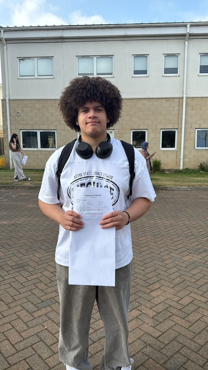 Congratulations to Ryan who has achievedA*A*A* and who will study Computer Science at Imperial! Very well done!