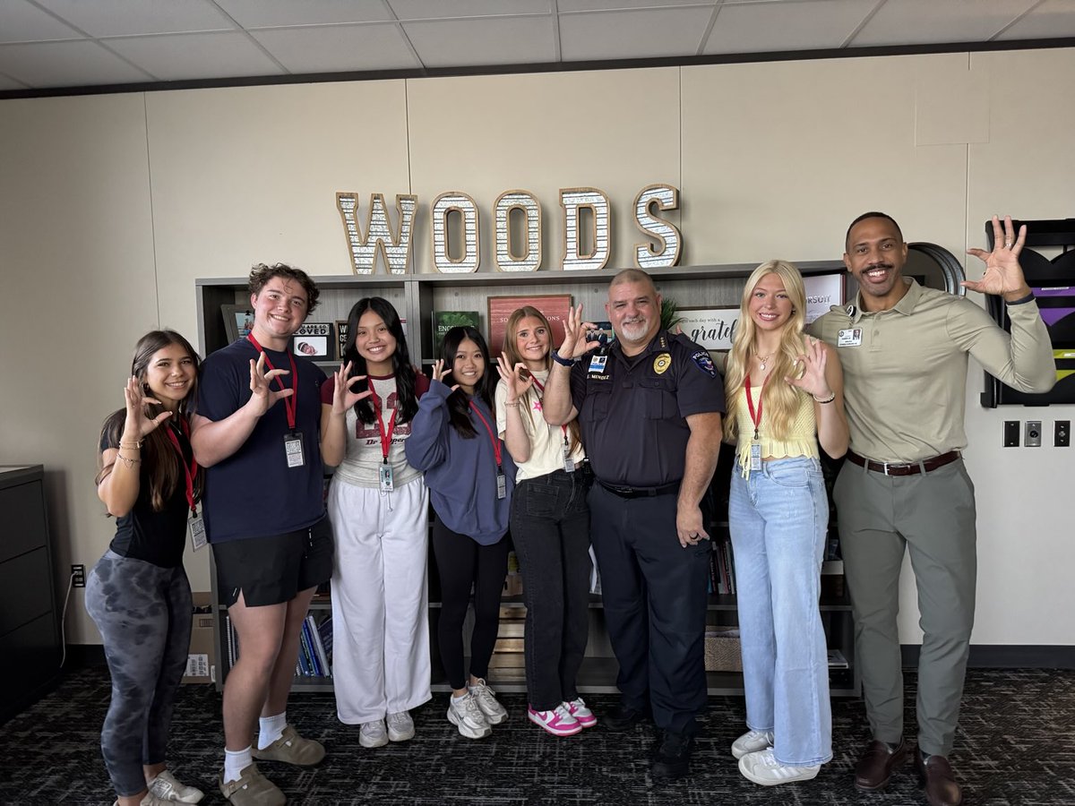 Lloyd Turner (@lloydturnerjr) on Twitter photo Thank you Chief Mendez for stopping by <a href="/CyWoods212/">Cypress Woods HS</a>. Day 2 at The Woods is already off to a great 212° start!! #WeAre212 #CFISDspirit Thank you Chief Mendez for stopping by <a href="/CyWoods212/">Cypress Woods HS</a>. Day 2 at The Woods is already off to a great 212° start!! #WeAre212 #CFISDspirit
