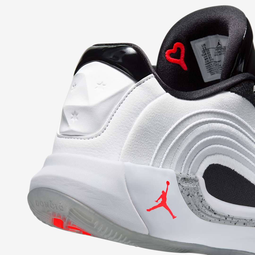 J23app's tweet image. LIVE: Jordan Luka 4 "White Cement" on @nikestore

Men's -&amp;gt; go.j23app.com/17dn

GS -&amp;gt; go.j23app.com/17do

PS -&amp;gt; go.j23app.com/17dp

Td -&amp;gt; go.j23app.com/17dq