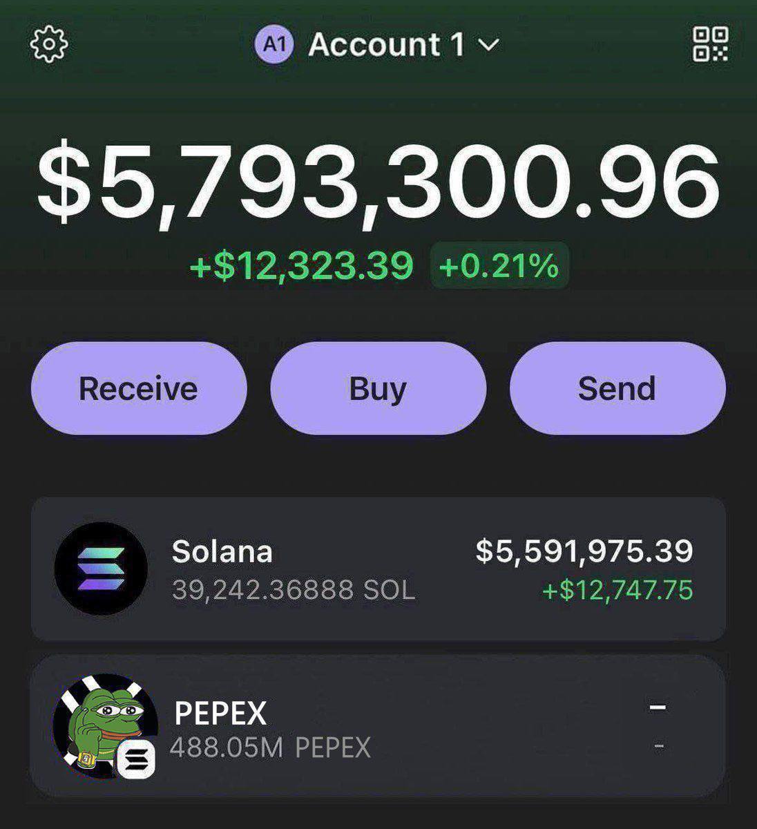 I made over $5,000,000 trading memecoins this month.

I will change the life of one of my followers by giving away 400 $SOL (~$65,000)

To enter: Like, RT and comment address

Many keep asking me for my next play: I just put 25 SOL into the <a href="/SolanaPepeX/">PepeX</a> presale, I believe this
