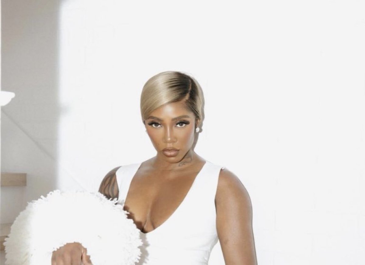 yabaleftonline's tweet image. I want to date a man who has private jet, yacht, and no baby mama — Tiwa Savage.