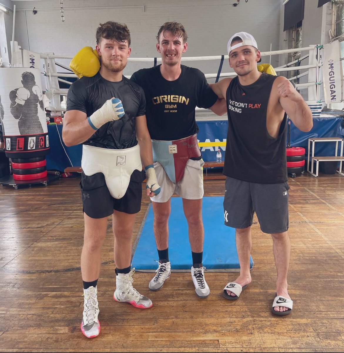Another day closer to fight we working 
<a href="/MarkTibbsBoxing/">MarkTibbsBoxing</a>