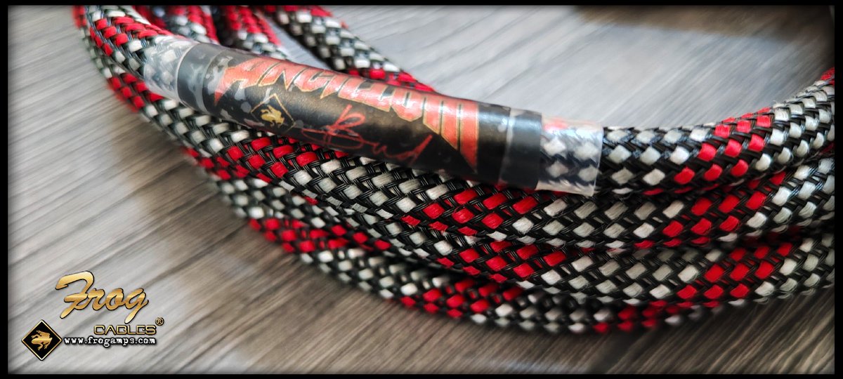 ANCILLOTTIband's tweet image. Ancillotti Bid &amp;amp; Bud join the FROG Amps family!📷
After Ciano...Bid and Bud are proud to joining the FROG Amps Artist team!
Let's rock FROG Amps!!

frogamps.com
#endorsement #heavyequipment #basstone #VoiceTone @follower #proud #and #loud