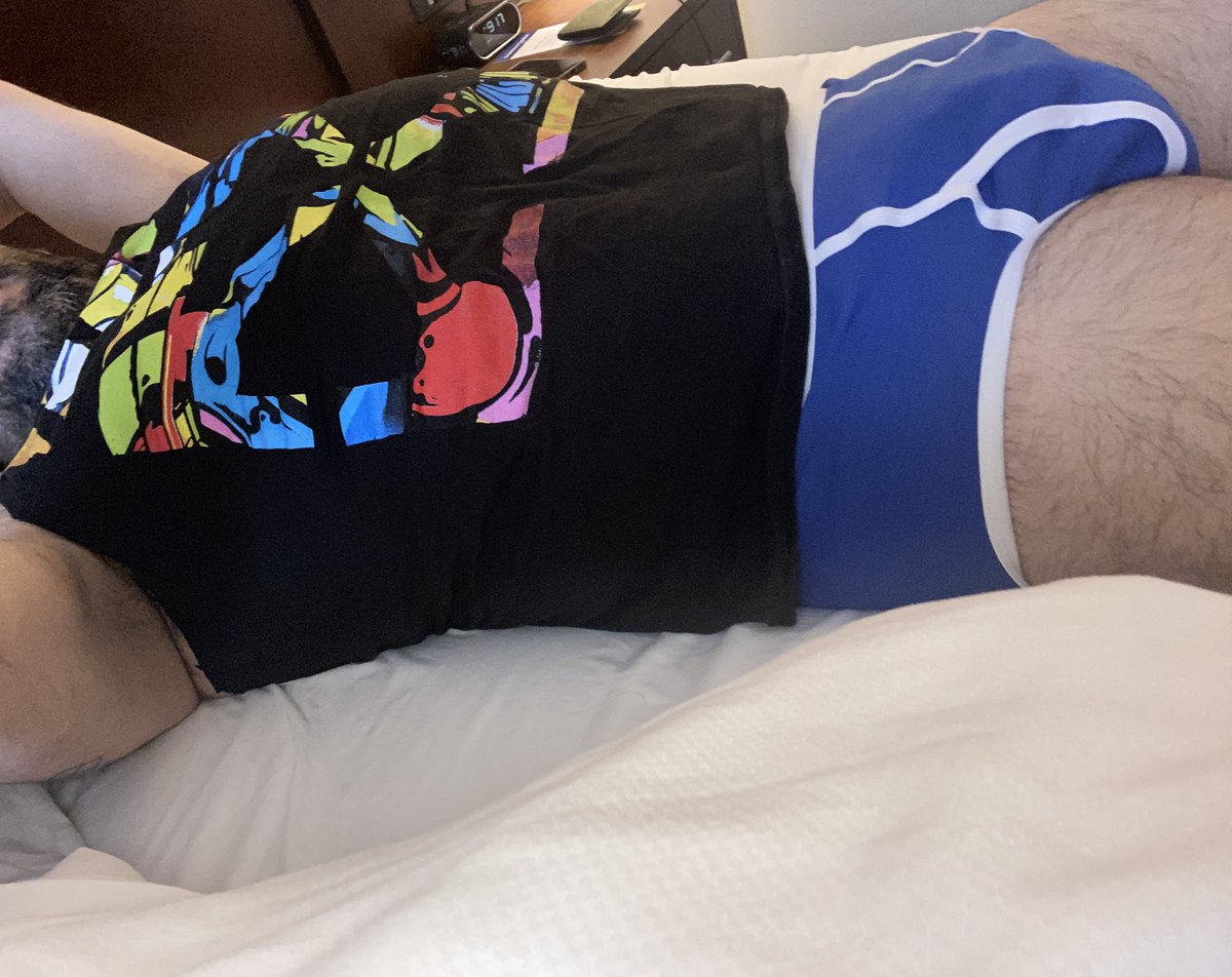 tj78666's tweet photo. Just gonna lounge today https://t.co/gHcPnjgzmP