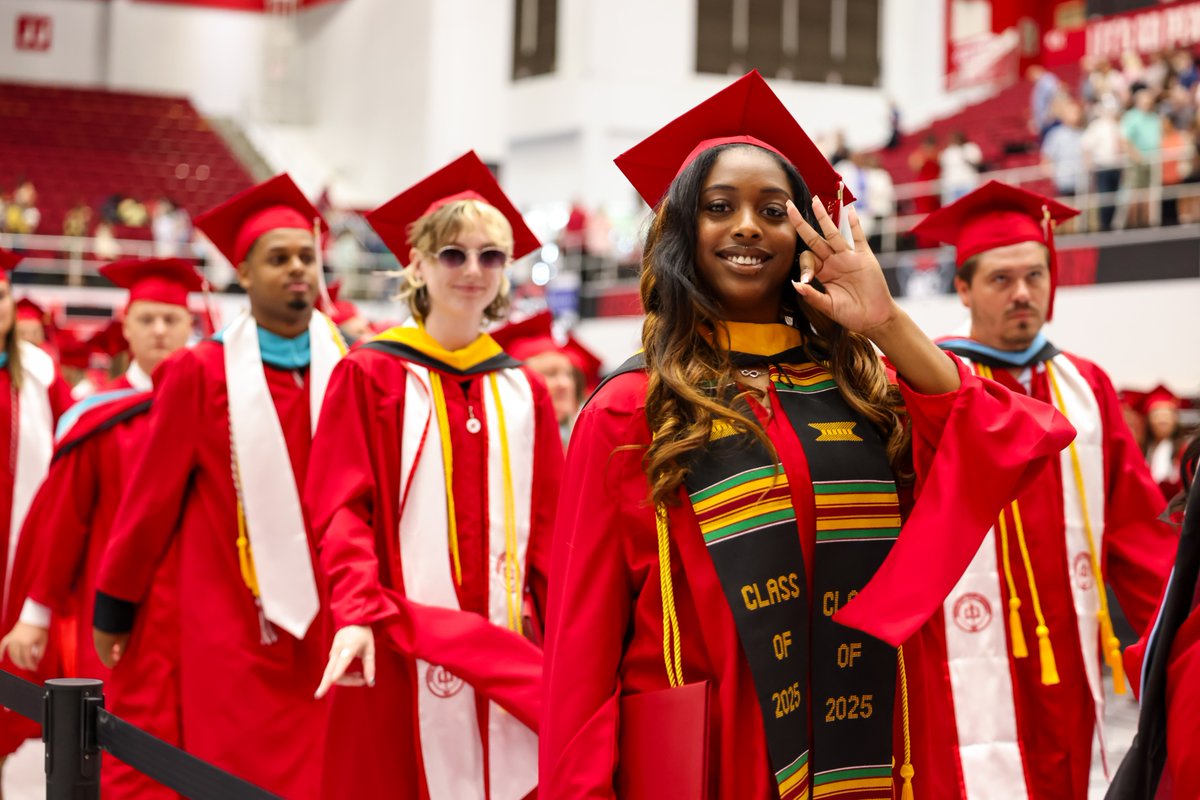 🎓 Your graduation photos are HERE — and they’re FREE! 🎉

Download yours now:
1️⃣ Head to apsuedu.canto.com/v/commencement
2️⃣ Search your full name to find your shots

💡 More info + FAQs: apsu.edu/photography/co…