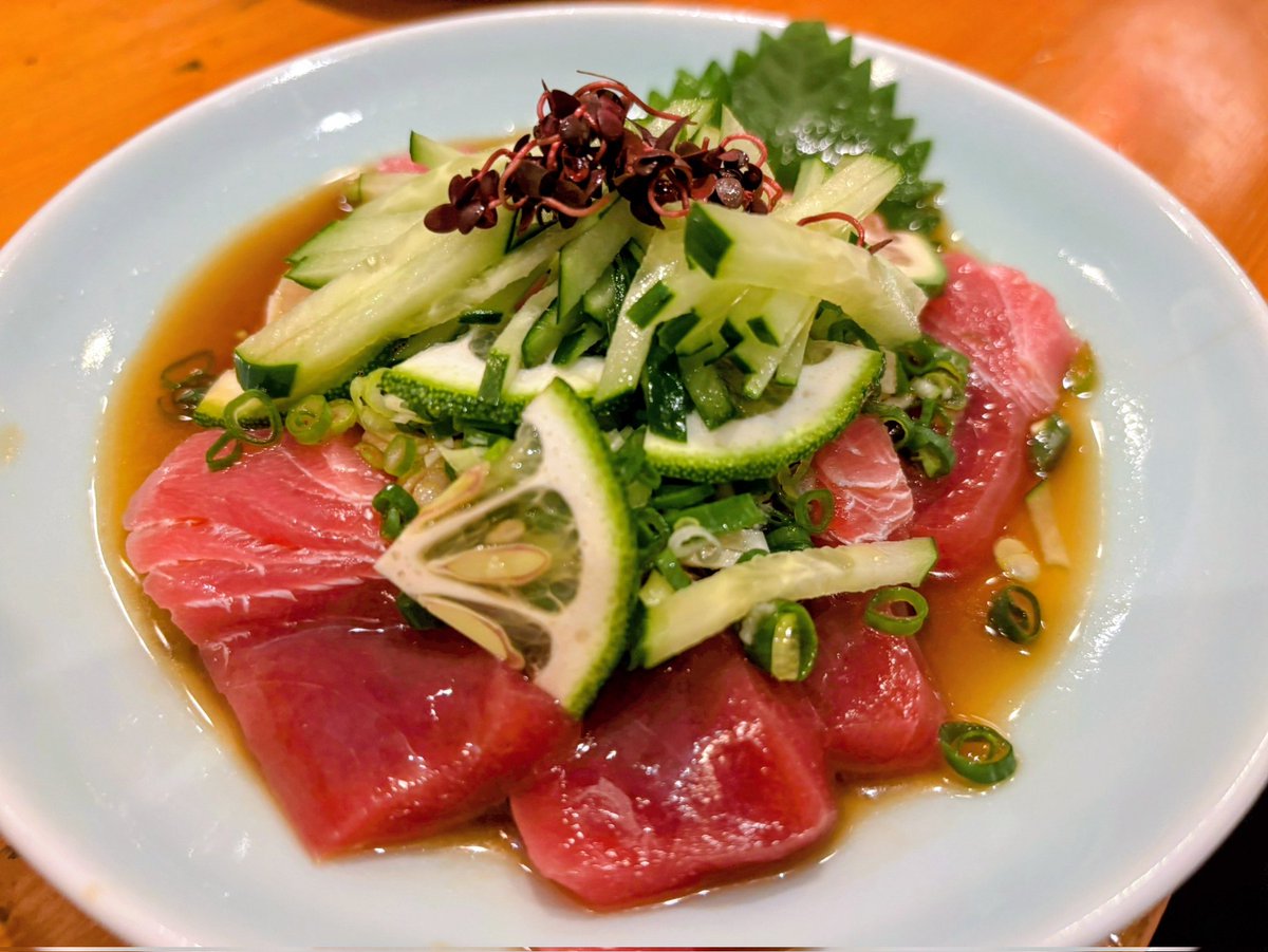 marinacky's tweet photo. よるごはんはホテルでおすすめしてもらった四万十のわかまつ🐟️四万十泊初めてだけど、ホテルとかお店のスタッフさんもタクシーの運転手さんもみんな優しい🥺わかまつは塩たたき発祥のお店らしくて本当に美味しかったし、地酒も豊富だった🍶
#かむ高知観光 https://t.co/zfMfKo575b