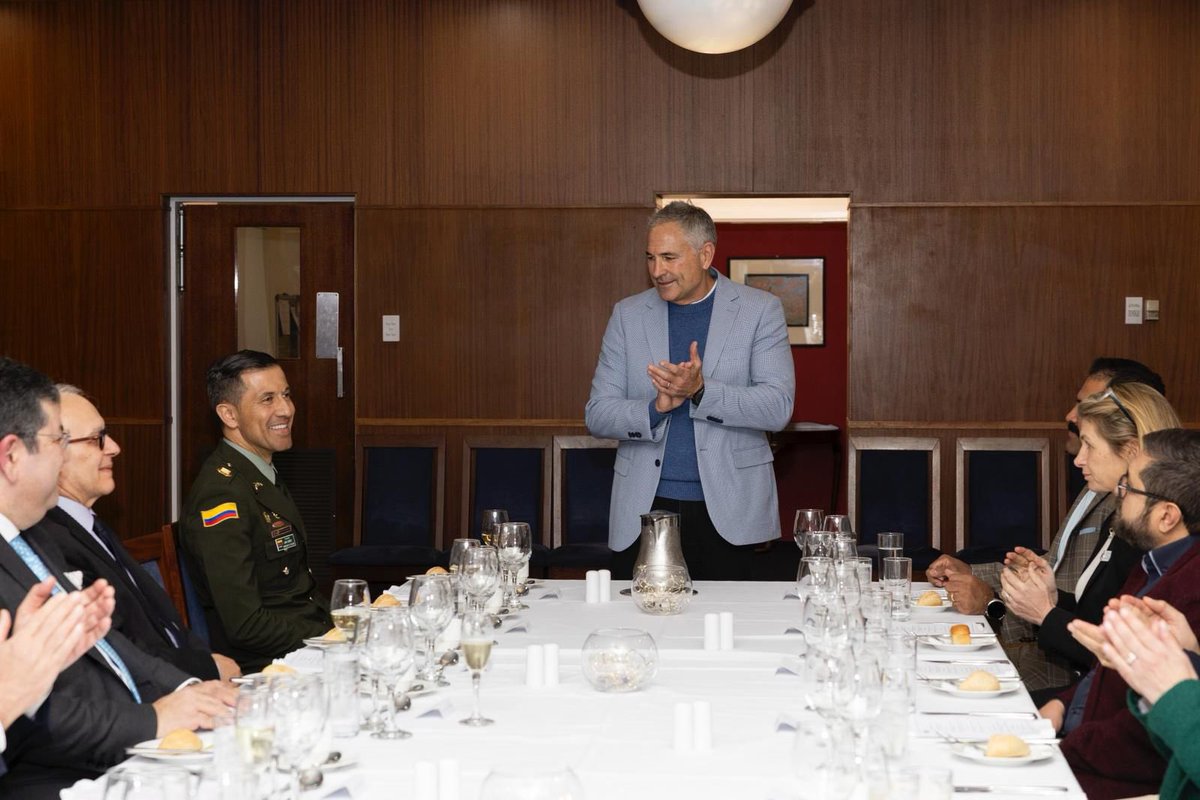 PoliciaColombia's tweet photo. #CooperaciónInternacional |La Policía Nacional abre su Agregaduría en Australia 🇦🇺 . 

Esta nueva representación consolida lazos estratégicos para enfrentar amenazas comunes y generar resultados concretos en beneficio de la ciudadanía.

Seguimos trabajamos por la Seguridad Global y fortaleciendo la cooperación contra el crimen transnacional.