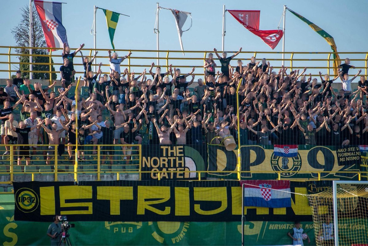 ultras1899_'s tweet photo. Istra - Lokomotiva Zagreb #ultras #DemoniPula #DP92 #Istra #Pula (09.08.25) https://t.co/9wEHM7AbjO