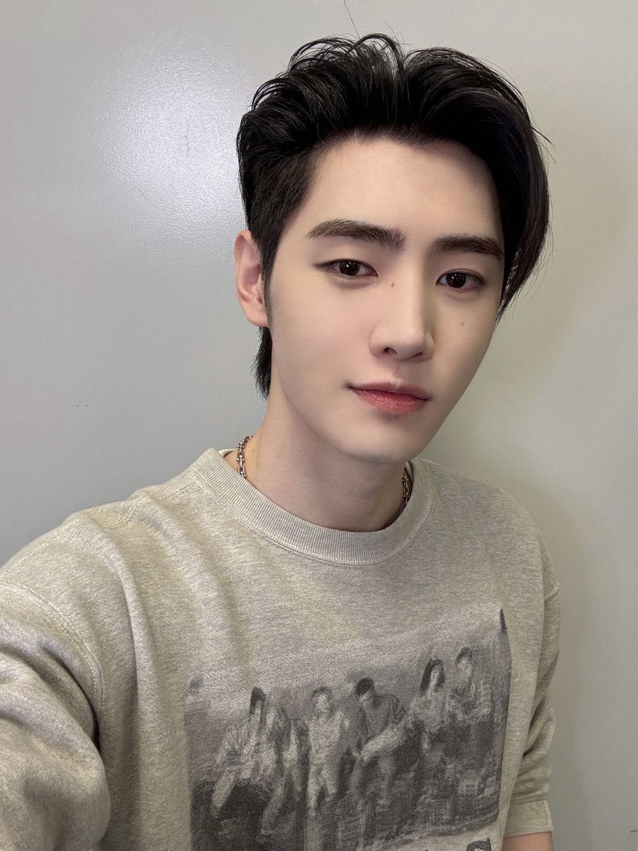 ParkSunghoonPHL's tweet photo. [📸] 081425 — PINTEREST

ENHYPEN WALK THE LINE #PinterestPartner — #SUNGHOON Photos

#MyWTLEssentials #ENHYPEN #엔하이픈 #성훈 #ENHYPEN_SUNGHOON #엔하이픈_성훈 @ENHYPEN @ENHYPEN_members https://t.co/LHhhuxcCSB