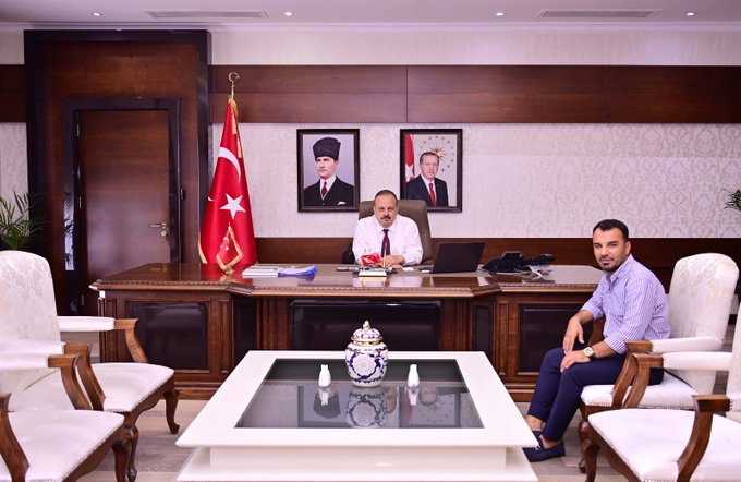 Aydın Valisi Yakup Canbolat, iş insanı Şakir Eviz’i kabul etti