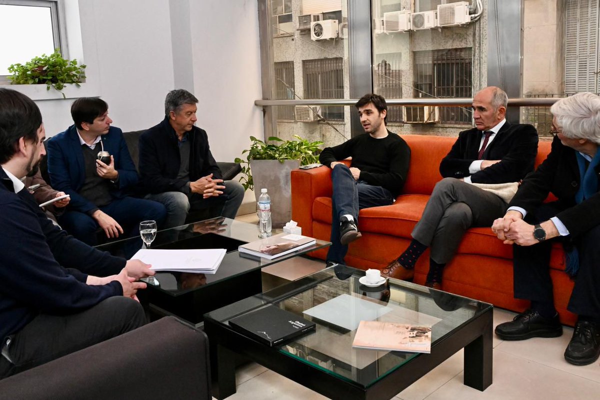 Gustavo Menna (@gustamenna) on Twitter photo UN PASO HISTÓRICO PARA EL FUTURO DE COMODORO RIVADAVIA, RADA TILLY Y SARMIENTO
Encabezados por el gobernador <a href="/NachoTorresCH/">Nacho Torres</a> y junto a la diputada nacional <a href="/AnaClaraRomer/">Ana Clara Romero</a>, firmamos los convenios con la <a href="/unlp/">UNLP</a> y la <a href="/utnfrlaplata/">UTN LA PLATA</a> para la elaboración del proyecto ejecutivo que hará UN PASO HISTÓRICO PARA EL FUTURO DE COMODORO RIVADAVIA, RADA TILLY Y SARMIENTO
Encabezados por el gobernador <a href="/NachoTorresCH/">Nacho Torres</a> y junto a la diputada nacional <a href="/AnaClaraRomer/">Ana Clara Romero</a>, firmamos los convenios con la <a href="/unlp/">UNLP</a> y la <a href="/utnfrlaplata/">UTN LA PLATA</a> para la elaboración del proyecto ejecutivo que hará