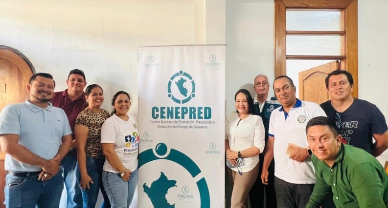 📍Loreto | El Equipo Técnico de la Municipalidad Distrital de Jenaro Herrera recibió asistencia técnica del #Cenepred para elaborar su plan de prevención.

👉gob.pe/n/1226621

¡Prevención realizada, población asegurada!

#Prevención #GestionDelRiesgo #CenepredPerú