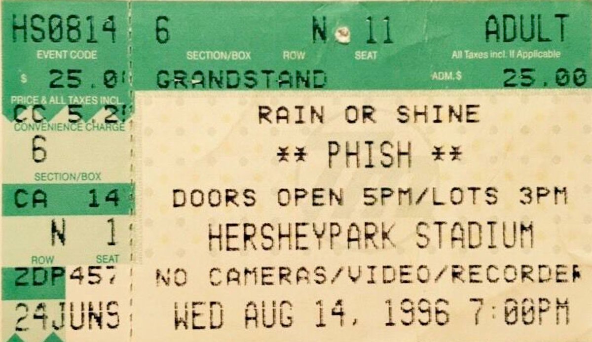 shapsio's tweet image. 29yrs since #phish’s 1st show (of 5 to-date ’96-2021) @Hersheypark Stadium - a 25,000-cap historic stadium set in the land of Chocolate.  Last show before The Clifford Ball.