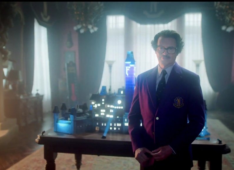 Tf is this pathetic salesman trying to build?