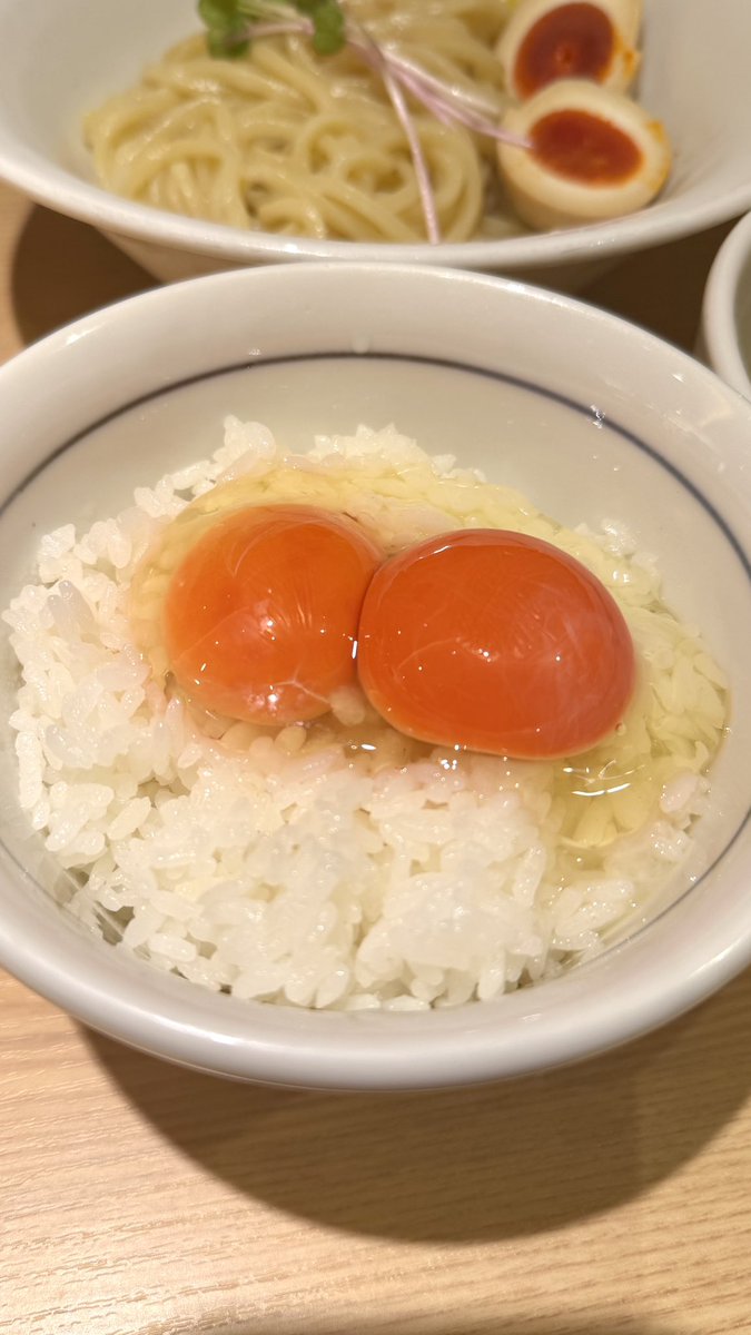 三田製麺所の卵かけご飯…
卵2つだし、醤油が美味しくてたくさんかけるから
つゆだくだくでまじで食べてない「飲んでる」
