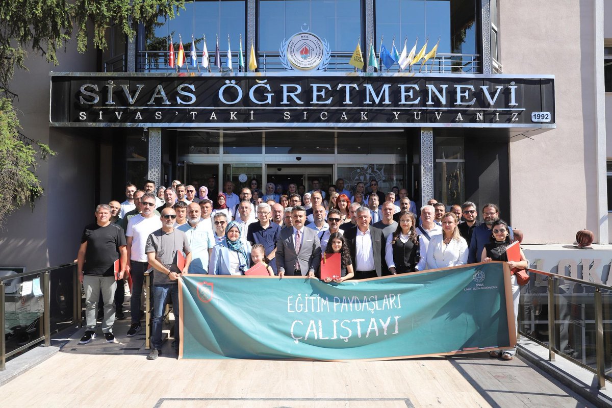 📍Millî Eğitim Müdürlüğümüz koordinesinde, il genelindeki eğitim hizmetlerinin niteliğini artırmak, sorunları tespit etmek ve çözüm önerileri geliştirmek amacıyla “Eğitim Paydaşları Çalıştayı” gerçekleştirildi.

👉🏻meb.ai/NhWrh7
<a href="/Yusuf__Tekin/">Yusuf Tekin</a>
<a href="/valisimsek/">Yılmaz Şimşek</a>
<a href="/erdogan_fatih66/">Fatih Erdoğan🇹🇷</a>