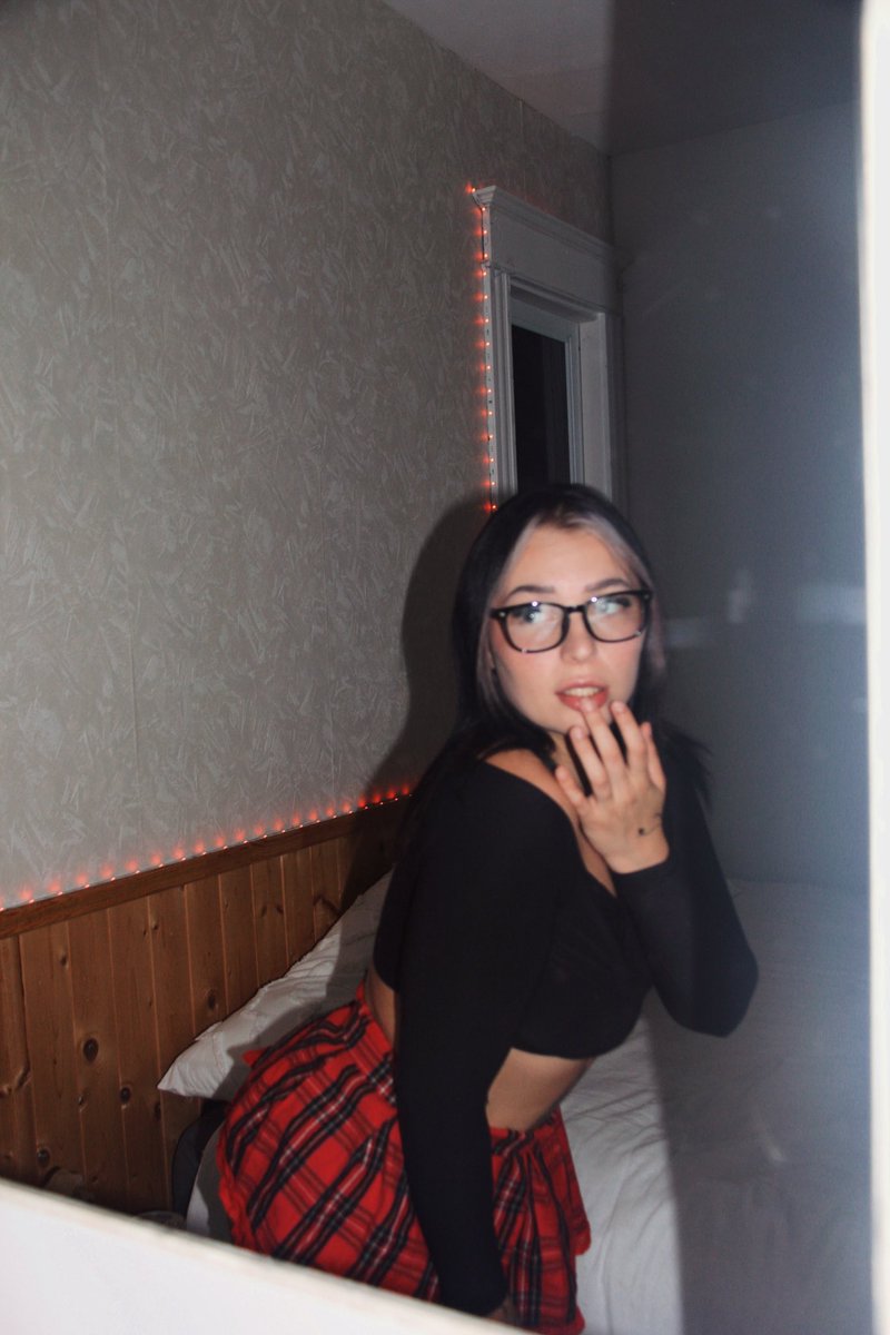 JENAH @jenmariex_ - Twitter Profile | TwStalker