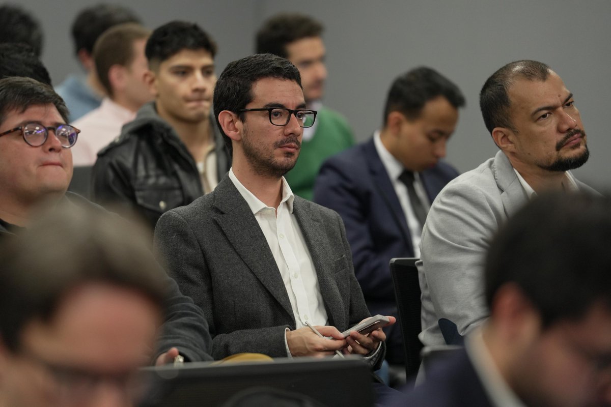 #MercadoDeCapitales | Hoy, más que nunca, necesitamos que el mercado de capitales cumpla su papel como motor complementario de la economía. Este sector, que ha sido ampliamente diagnosticado, vuelve a estar en el centro del debate en la versión número 36 de nuestro Simposio.