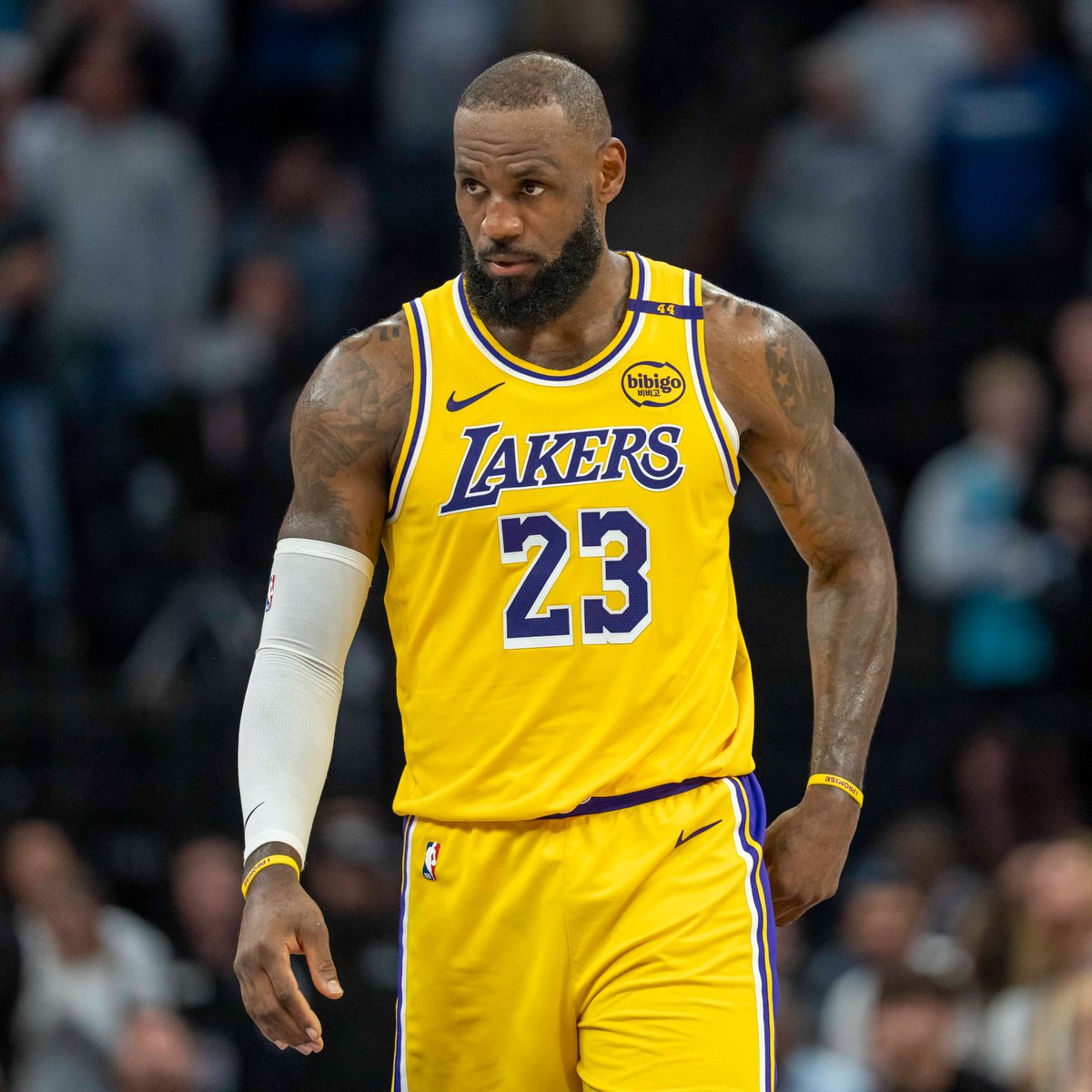 dodekabasket's tweet image. Austin Rivers: “LeBron, Durant’in sahip olduğu hücum repertuarının yarısına bile sahip değil. Ama LeBron, hücumda iyi yaptığı şeylerde o kadar baskın oldu ki, repertuarını genişletmeye ihtiyaç duymadı.”