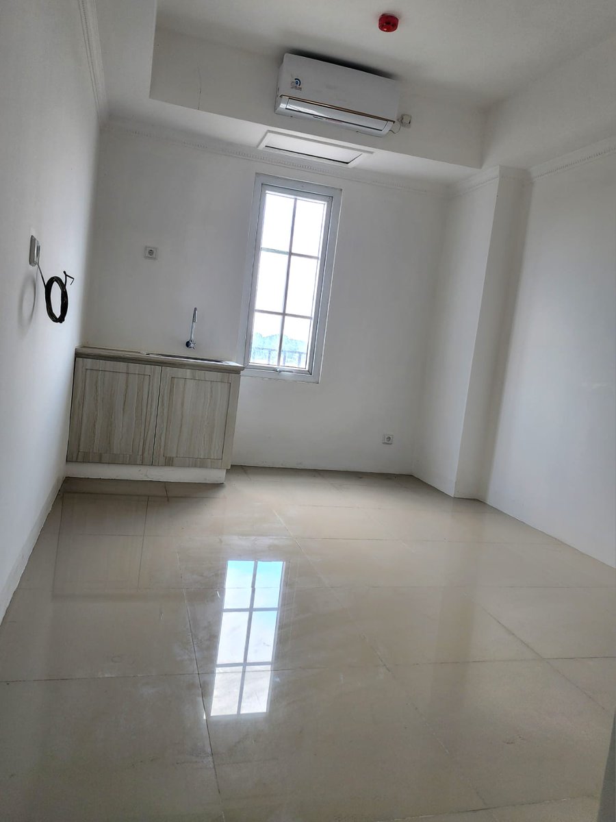 ctrwhyvltnsr's tweet photo. Halo guyss
Buat mahasiswa undip atau warga tembalang yg lagi cari hunian aku lagi bantu orang buat jualin apartemen,
Pemiliknya alumni undip juga kok
Di jual 1 unit apartemen bellini paltrow city
Type studio
Lt 8
Belum pernah dihuni
Listrik 2200
Harga 325jt nego
 Dm for detail https://t.co/063LMcTnZa