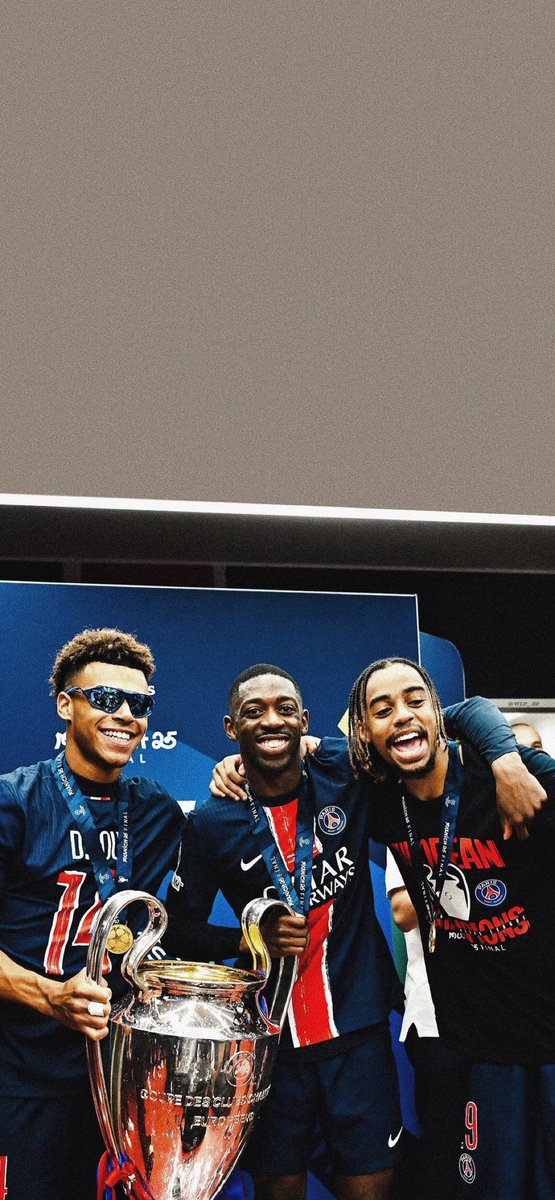 hustlehard971's tweet photo. Ligue 1 
Coupe de France 
Ligue des champions 
Trophée des champions 
Supercoupe 

0 égo que du foot 
LE MEILLEUR TRIO ❤️💙 https://t.co/erH5wb8oWR
