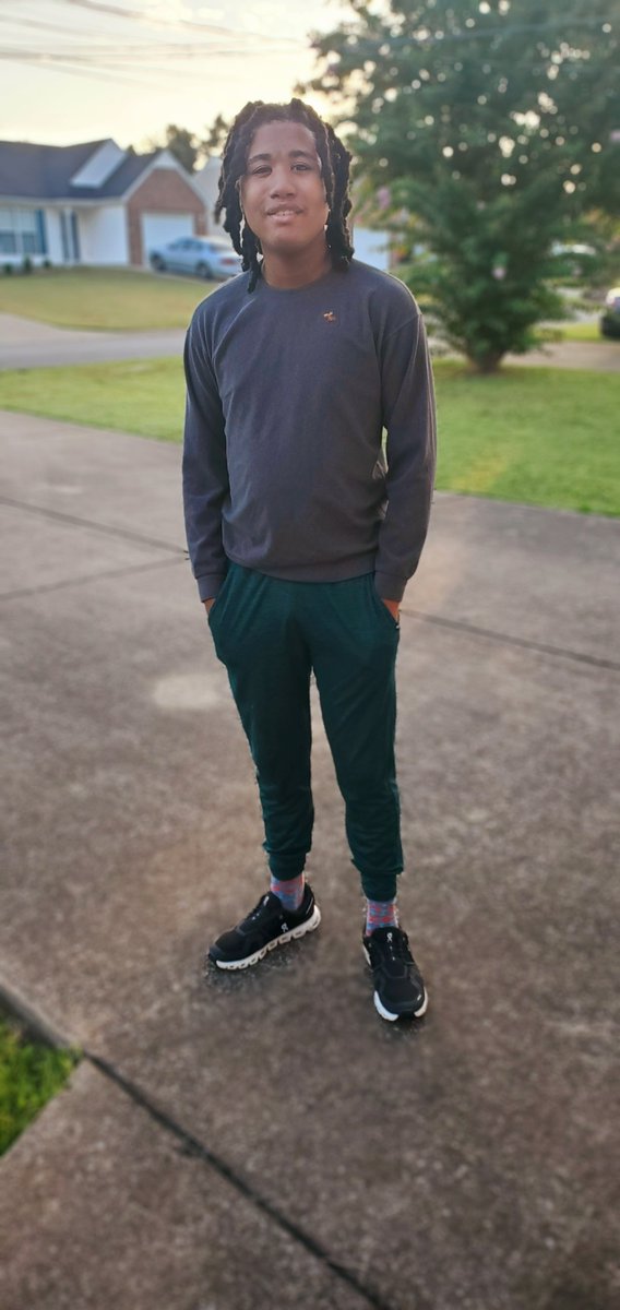 aBuggslyfe's tweet photo. Y'alls internet nephew started high school. Where'd the time go? https://t.co/OhThijrsVG