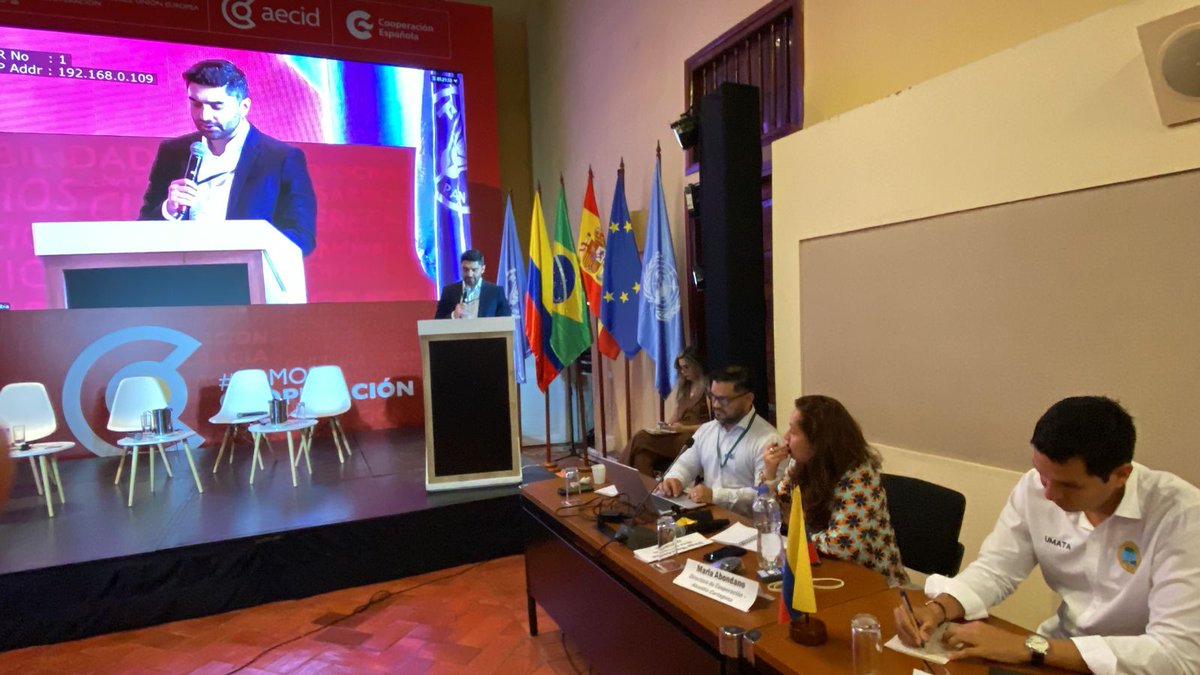 AgriculturaEc's tweet photo. #Colombia | En Cartagena, participamos en la X Reunión de la @RedSpaa, compartiendo nuestras experiencias para fortalecer la eficiencia y la resiliencia de los sistemas agroalimentarios de la región.

🤝 Con nuestra participación, #ElNuevoEcuador muestra su  compromiso con delinear políticas públicas inclusivas que impulsen la producción local, la seguridad alimentaria y la integración regional, con un especial énfasis en el fortalecimiento de la Agricultura Familiar Campesina.

Un importante espacio de diálogo para avanzar juntos hacia un sector agroalimentario más justo, sostenible y competitivo. 🇪🇨🤝🇨🇴

#NadaNosDetiene
