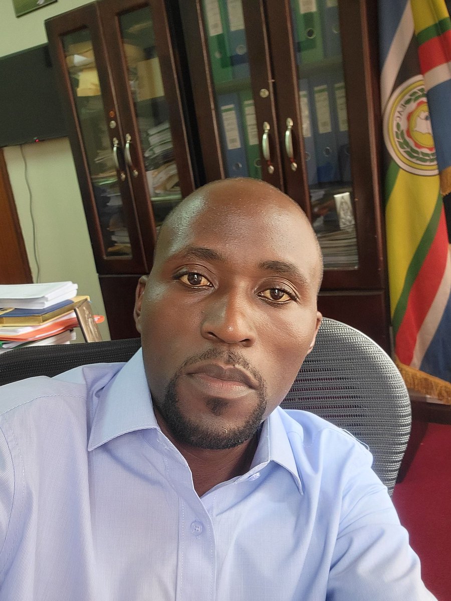 ashabavincent's tweet image. Here at the Parliament of Uganda, helping MPs regain their positions using the strategic power of digital marketing. Viral videos will have a huge impact on the coming elections