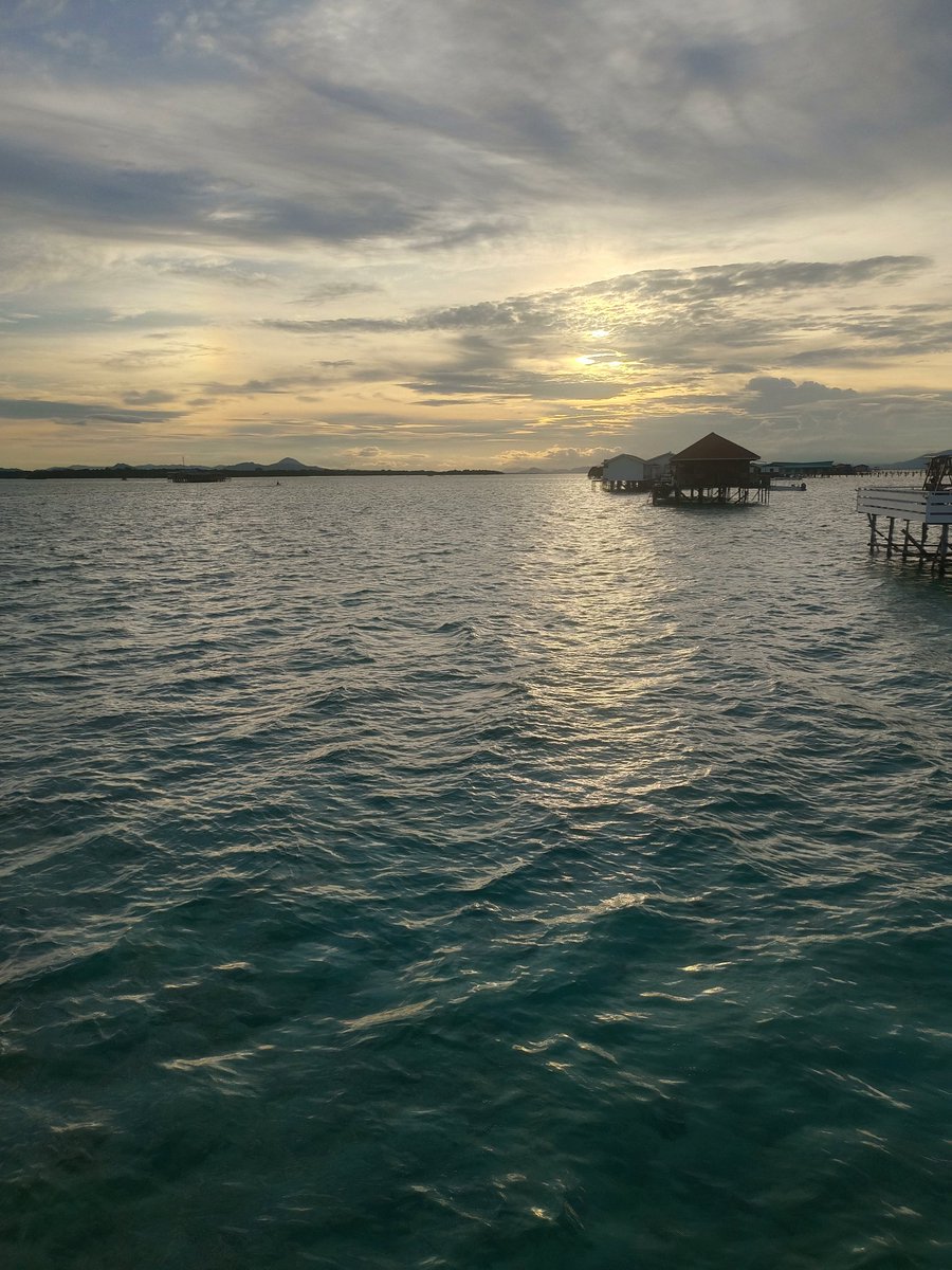 Traveling to Asia, day 1, I was shocked at efficiency level and sense of service greater than Europe.

Day 10, I see plenty of things that make EU great: 
- small villages with good restaurants
- people care about the planet
- waste management rather exists
- dishes variety