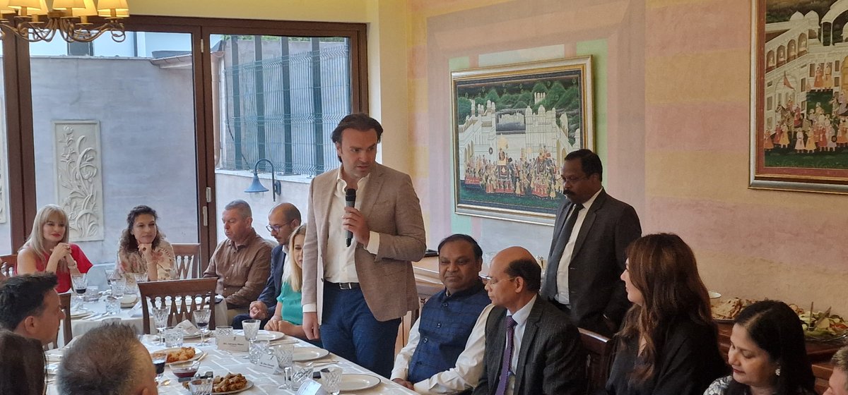 eoiromania's tweet photo. Mr. Dinu Gheorghe, Chief Representative of ICC to 🇷🇴and the Mr. Alin Albu, VP of India-Romanian Chambers of Commerce, spoke about their upcoming visits to India, aiming to explore new trade partnerships, strengthen existing business ties, and identify investment opportunities. https://t.co/jA8PbqnUqt