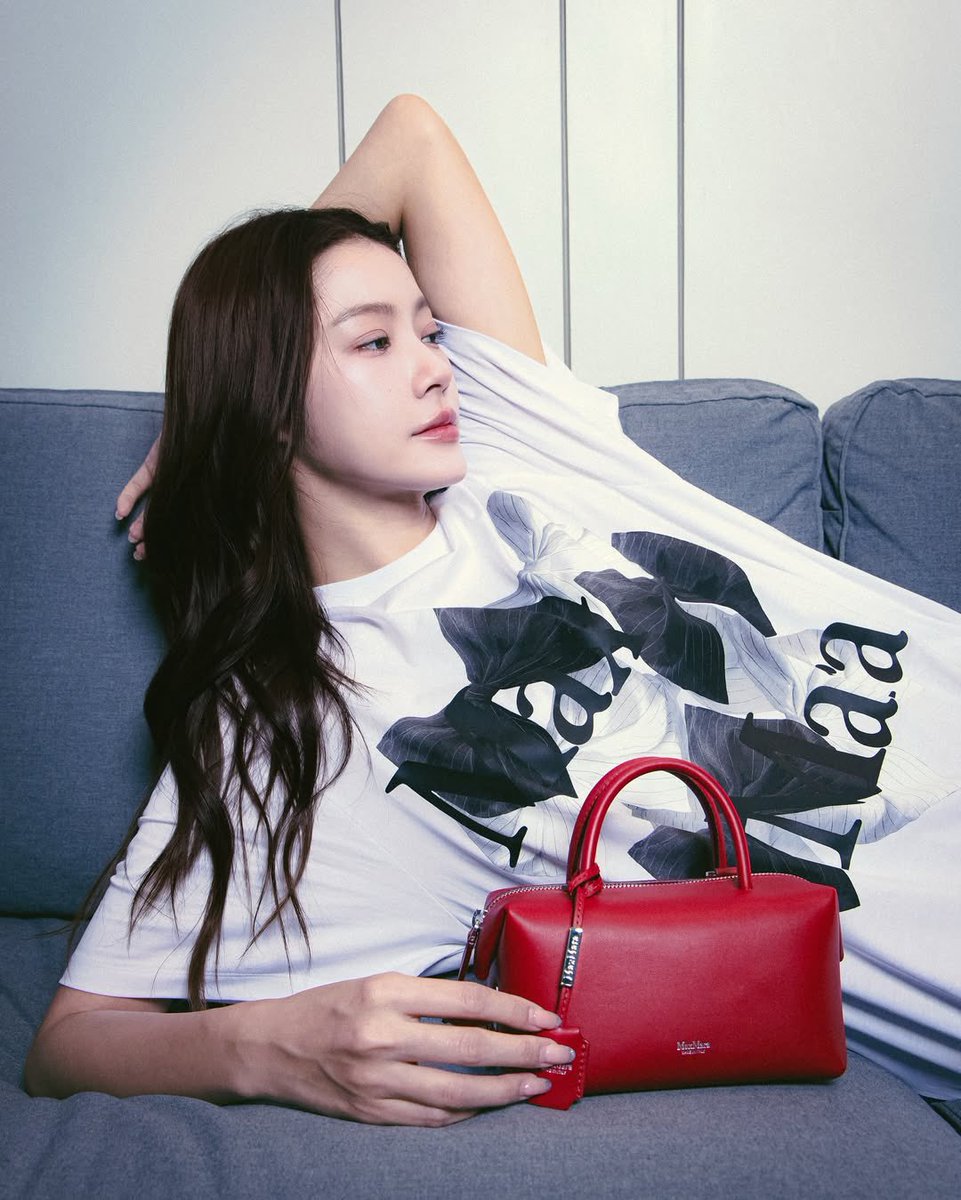 maxmara's tweet photo. Namtan wearing #MaxMaraPreFall25. ⁠
#namtantipnaree #MaxMara https://t.co/Iu0XviO8Xl