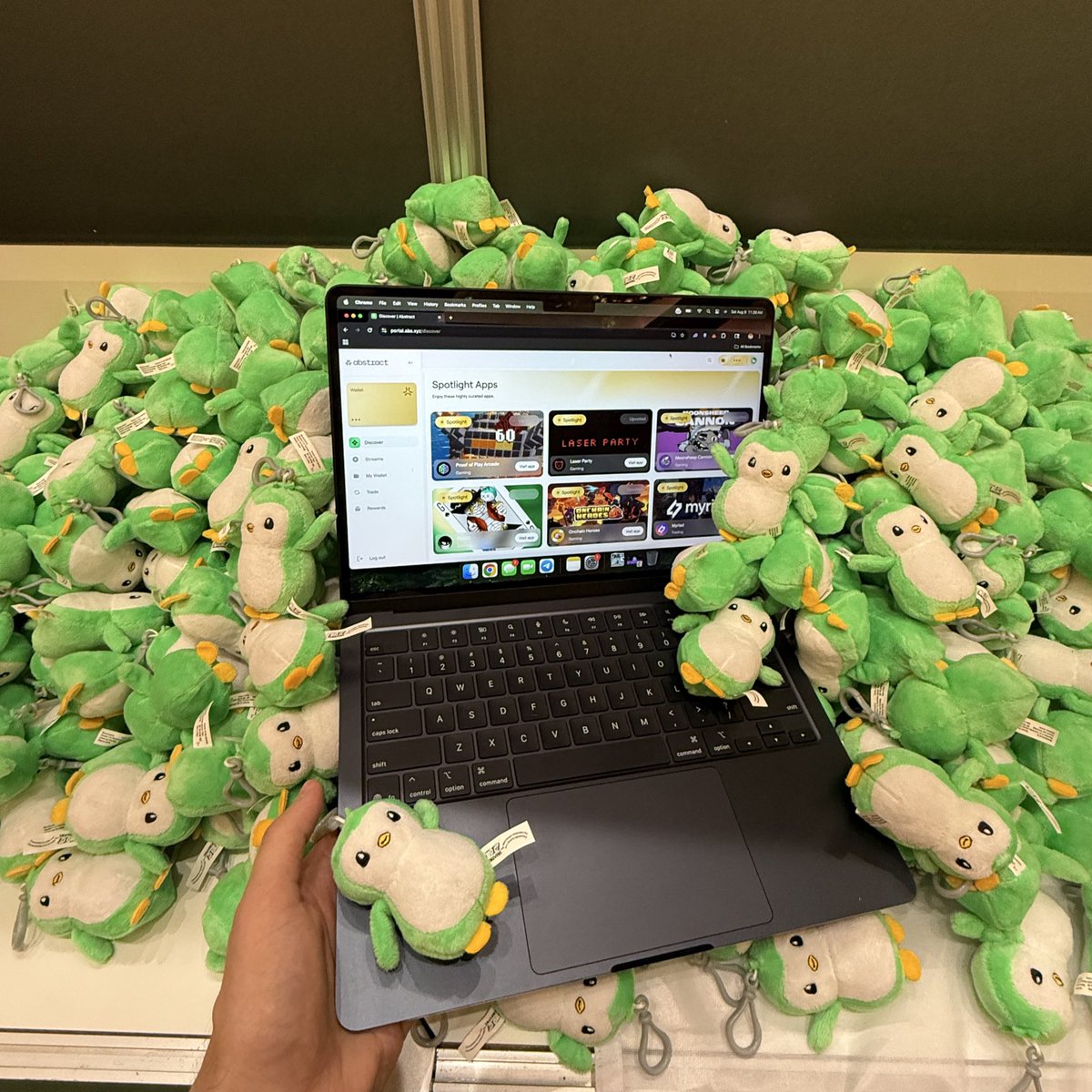 Abstract tweet media