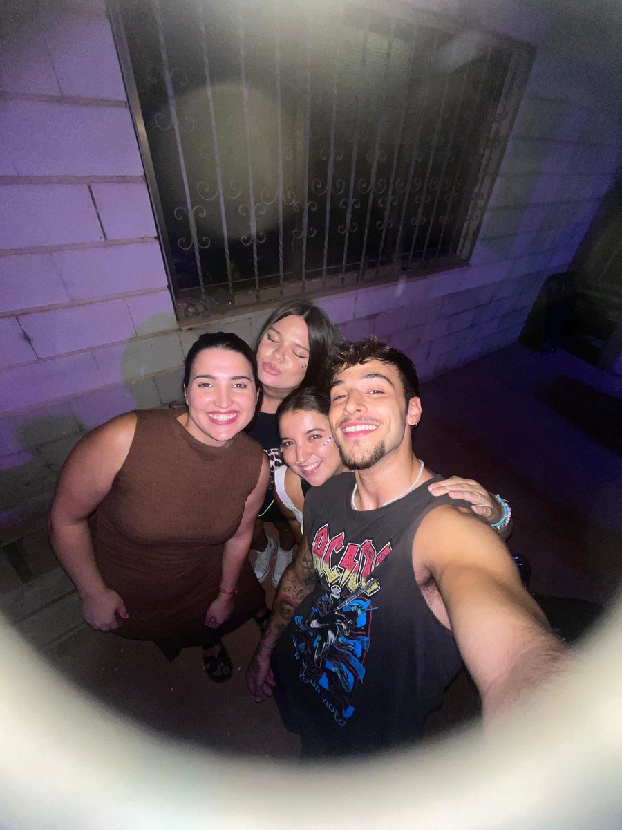 Les amo con to mi alma 🤍🤍 <a href="/nnaiaramlsb/">naiara 🌙</a> <a href="/lucas_curotto/">Lucas Curotto</a> <a href="/raquel_moce/">Raquel 💜 🌙</a>