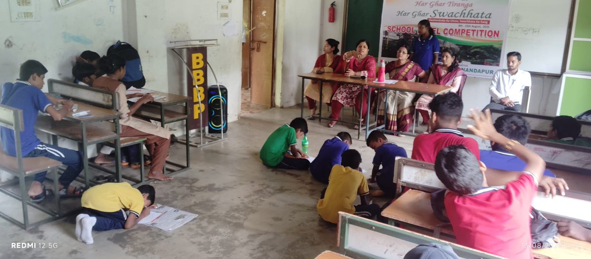 Anandapur Municipality organized School level competition in Singing, Dancing  &amp; Drawing in theme of Tiranga in different School under Har Ghar Tiranga Har Ghar Swachhata  campaign <a href="/HUDDeptOdisha/">H & UD Dept</a>
<a href="/IPR_Odisha/">I & PR Department, Odisha</a>
<a href="/DudaKeonjhar/">DUDA KEONJHAR</a>
#SwachhaSundarAmaKendujhar #HarGharTirangaHarGharSwachhata