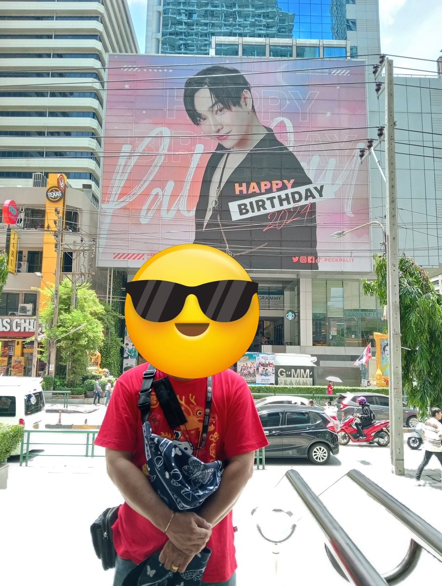 Narin_Pfc's tweet photo. ผมก็มีนะวันเกิดปีทีแล้วปีนี้ไม่ว่างไปครับ#เป็กผลิตโชค#ตลาดนุช#ของสะสม702 https://t.co/BsqWzoiAmG
