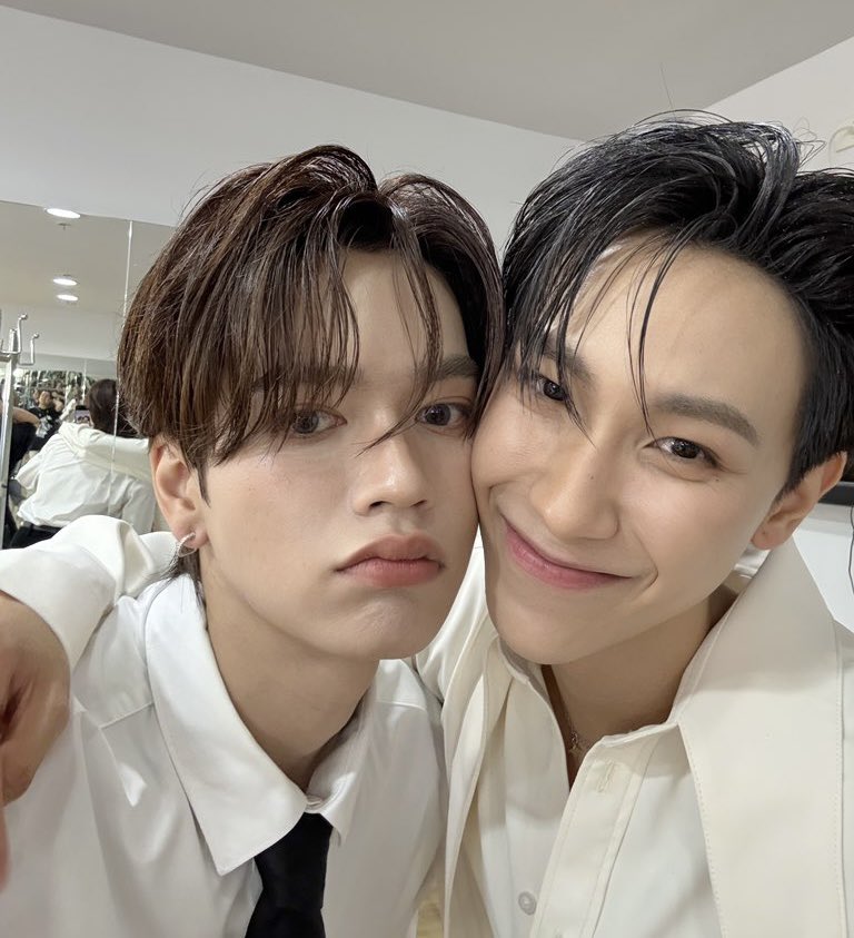 coolnekodaisuki's tweet photo. จบแฟนคอน เป็นแฟนครับ https://t.co/L2orxwJgeU